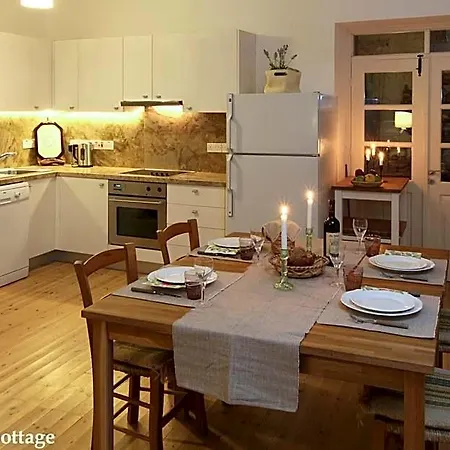 Kalopanayiotis Otel 4*